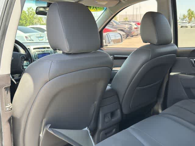 Thumbnail: 2010 Hyundai Santa Fe - 15