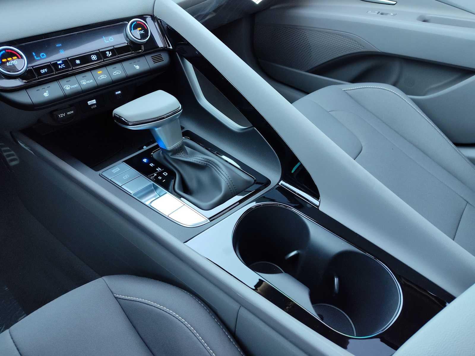 Thumbnail: 2026 Hyundai Elantra - 25