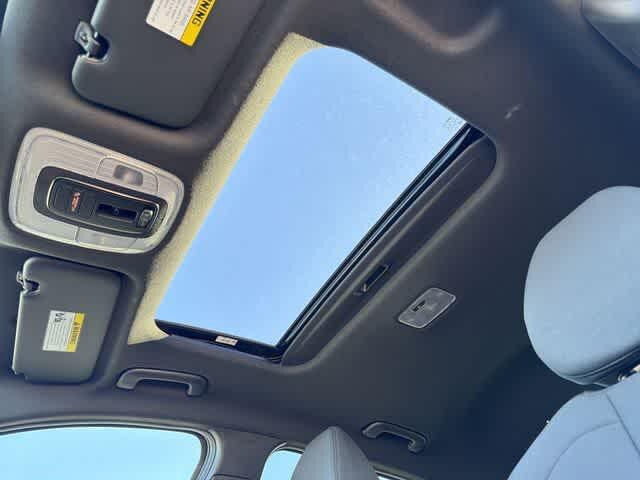 Thumbnail: 2026 Hyundai Elantra - 16