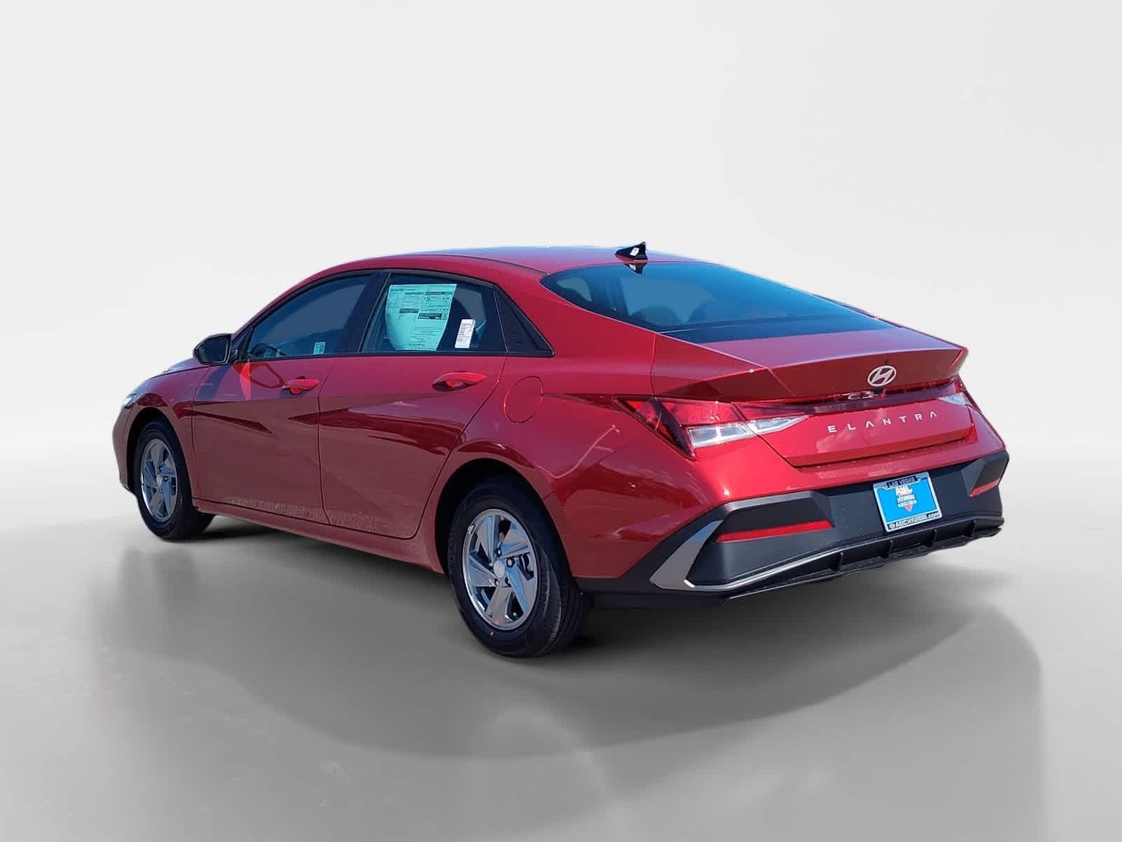 Thumbnail: 2025 Hyundai Elantra - 3