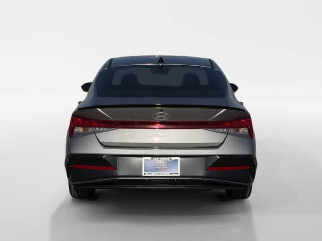Thumbnail: 2026 Hyundai Elantra - 4