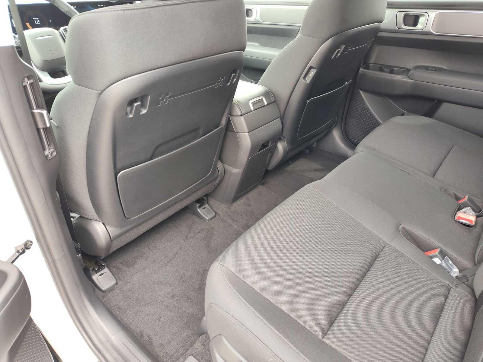 Thumbnail: 2026 Hyundai Santa Fe - 15