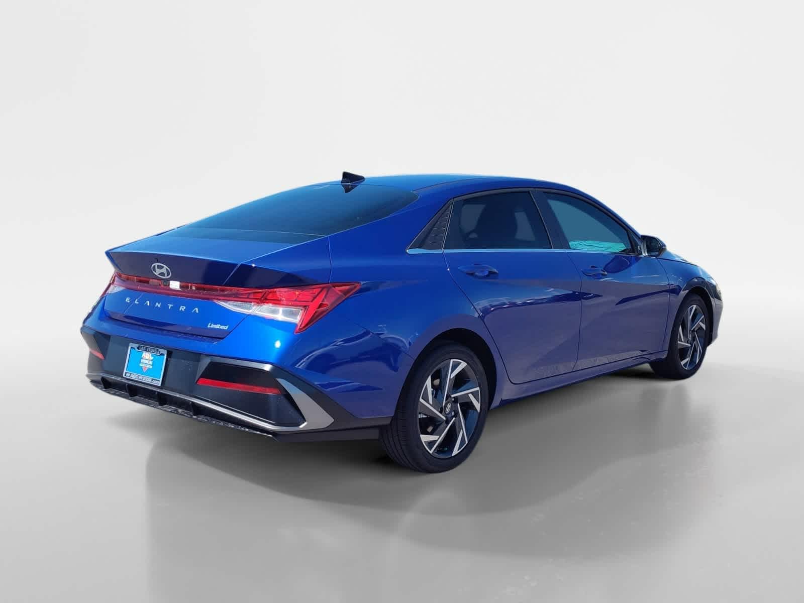 Thumbnail: 2025 Hyundai Elantra - 5