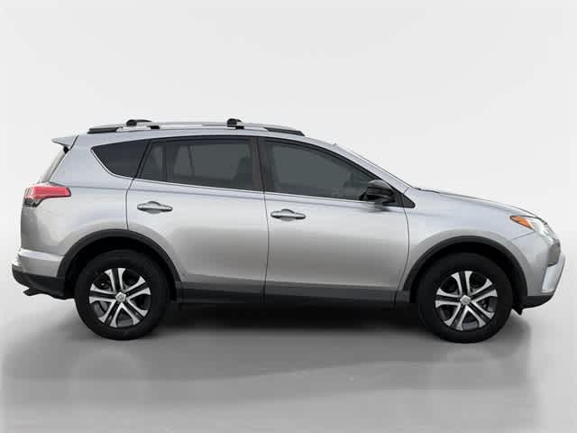 Thumbnail: 2017 Toyota RAV4 - 8