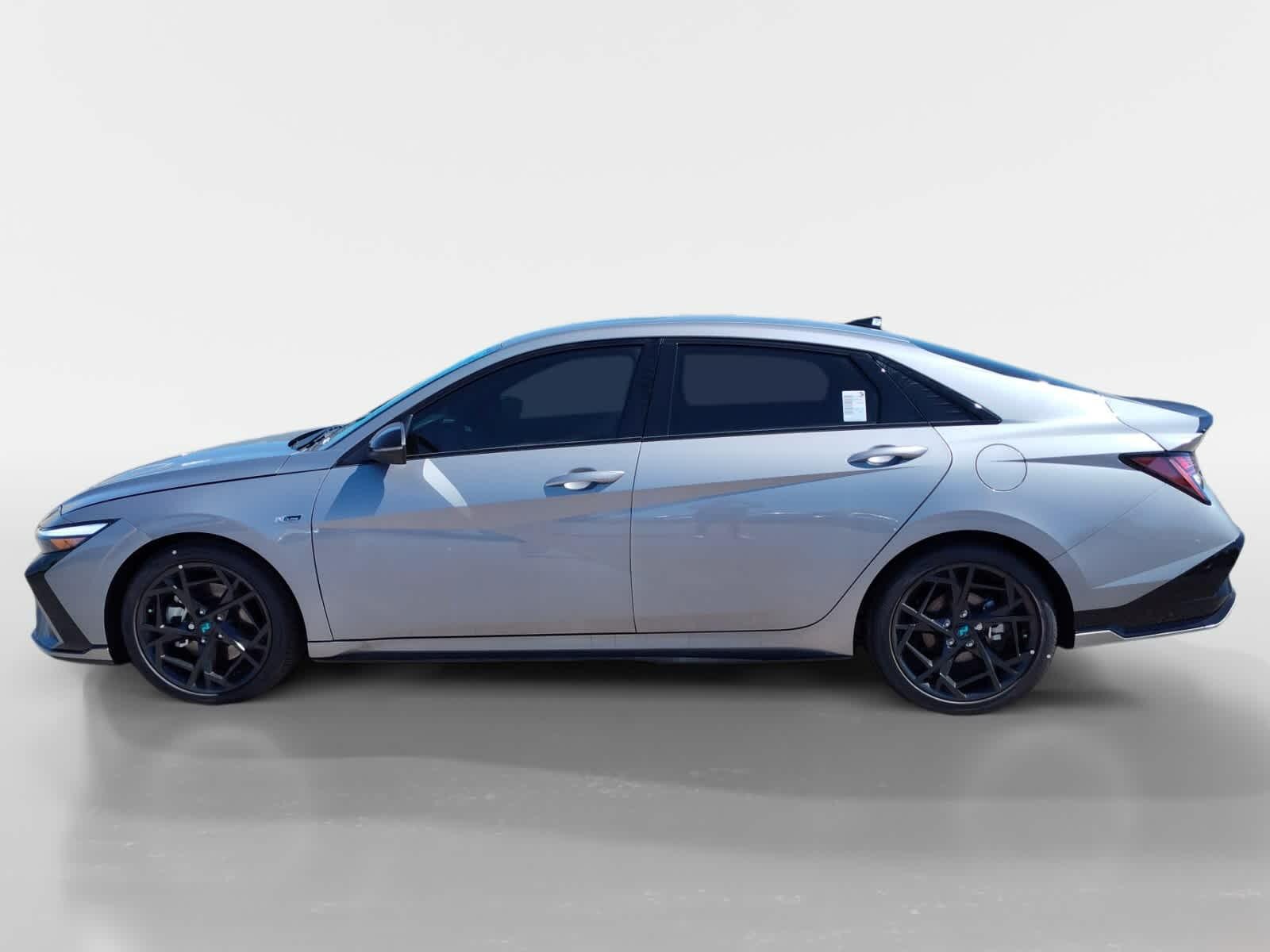 2025 Hyundai Elantra N Line photo 2