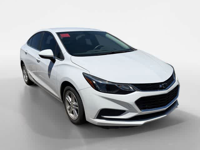 Thumbnail: 2018 Chevrolet Cruze - 2