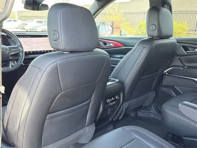 Thumbnail: 2025 Chevrolet Traverse - 19