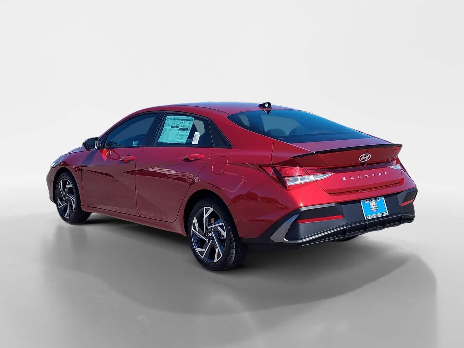 Thumbnail: 2025 Hyundai Elantra - 3