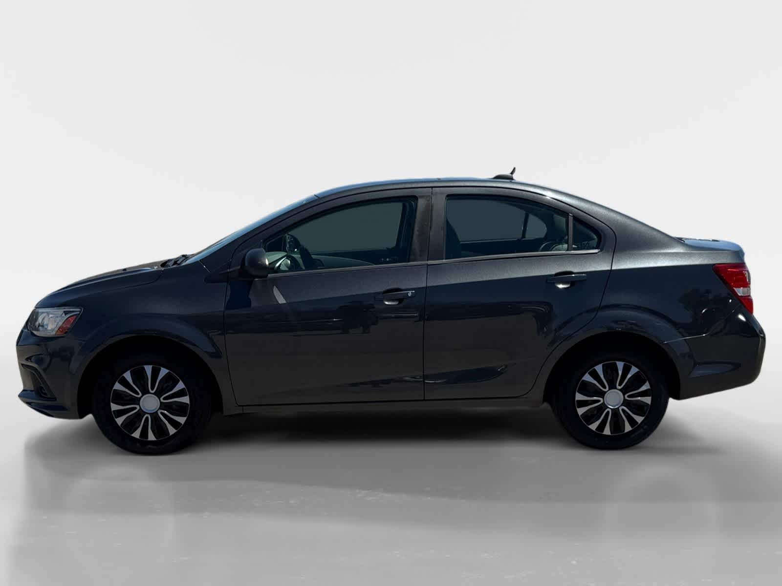 Thumbnail: 2018 Chevrolet Sonic - 3