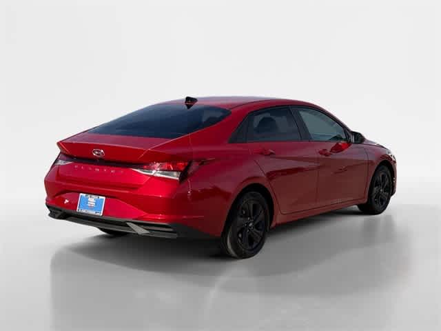Thumbnail: 2022 Hyundai Elantra - 5