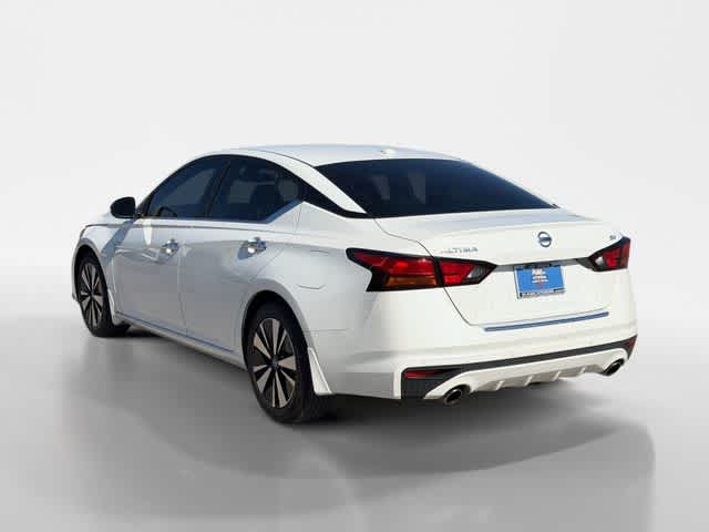 Thumbnail: 2021 Nissan Altima - 3