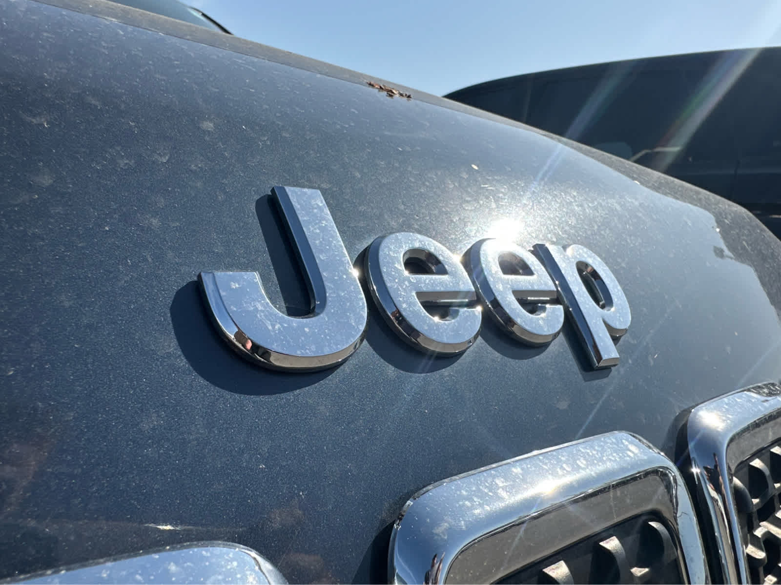 Thumbnail: 2020 Jeep Cherokee - 7