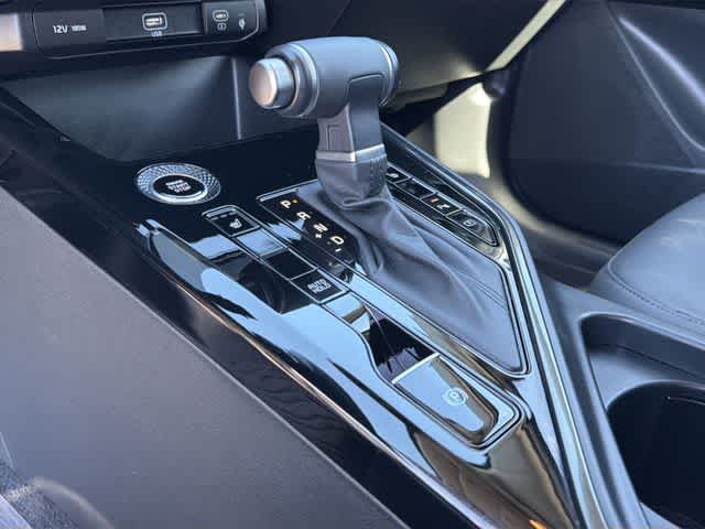 Thumbnail: 2023 Kia Niro - 25