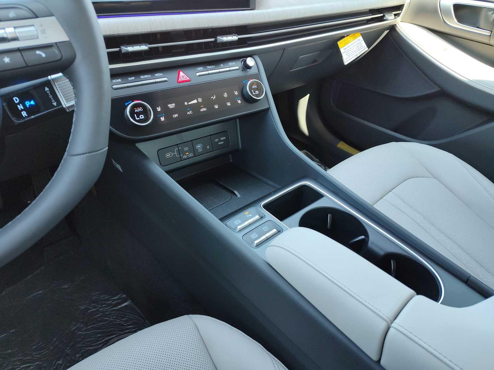 Thumbnail: 2025 Hyundai Sonata - 25