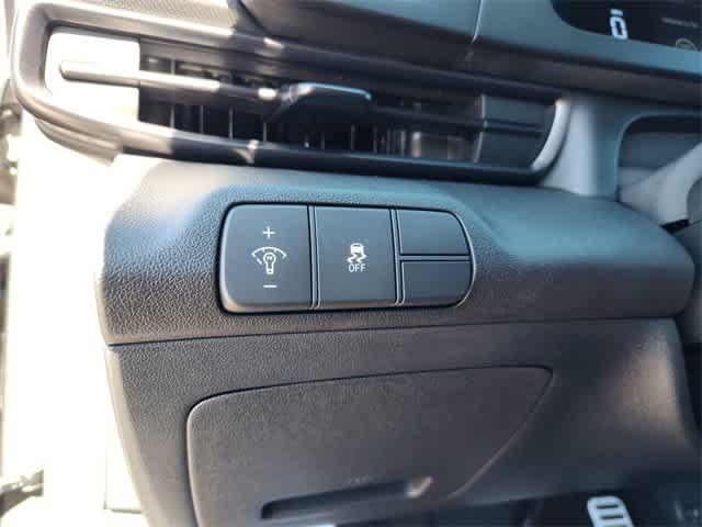 Thumbnail: 2026 Hyundai Elantra - 15