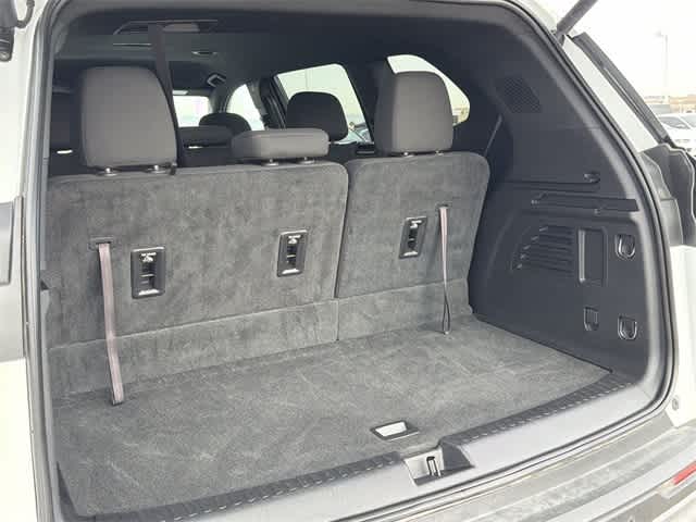 Thumbnail: 2025 GMC Acadia - 28