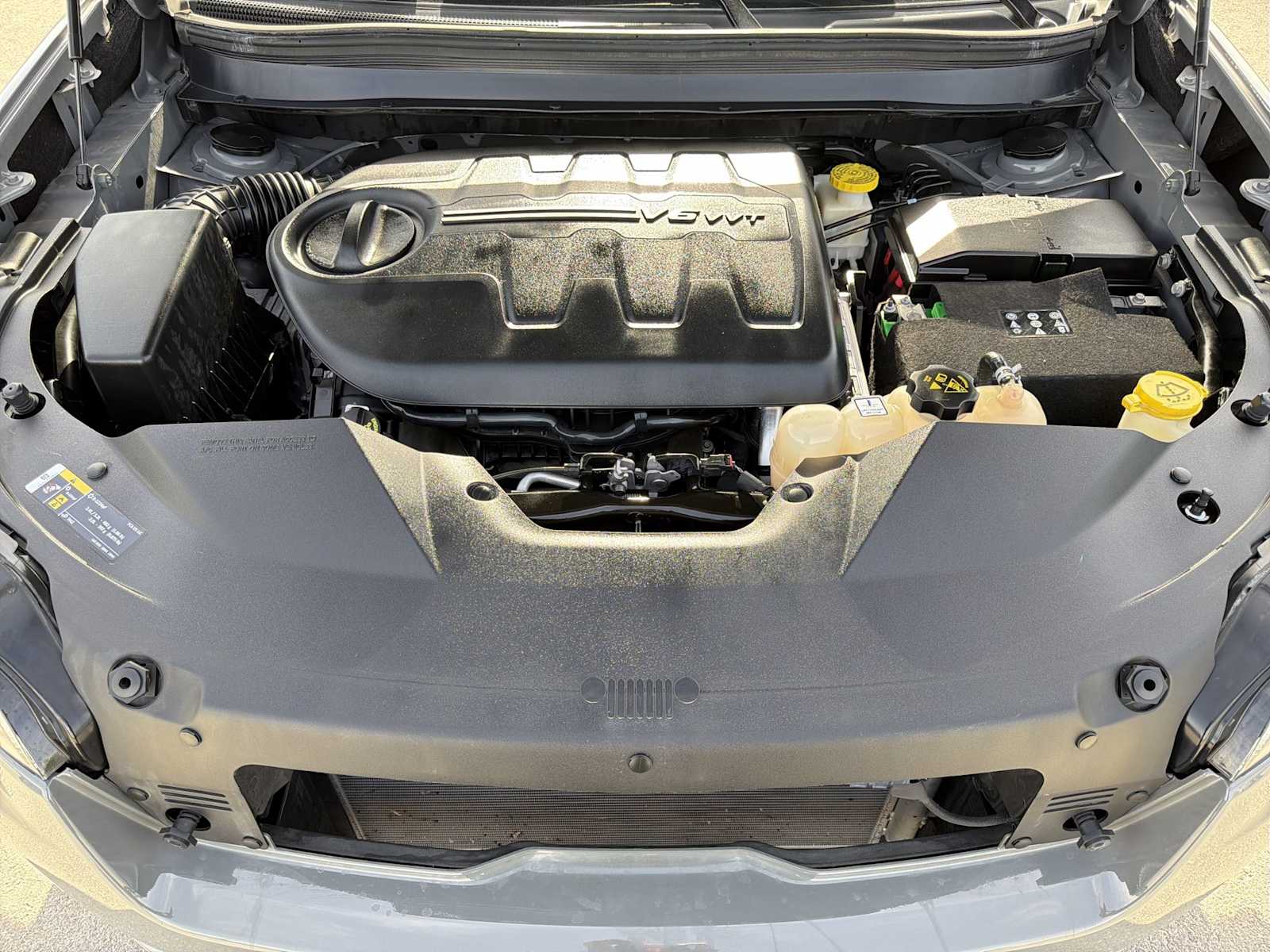 Thumbnail: 2021 Jeep Cherokee - 11