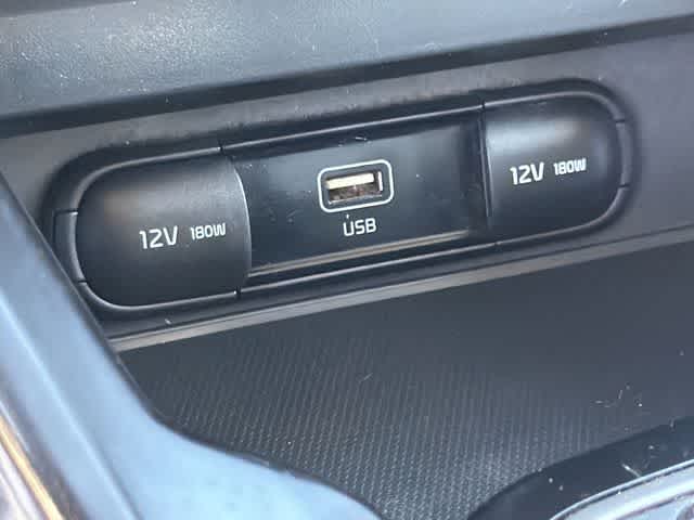 Thumbnail: 2023 Kia Soul - 22