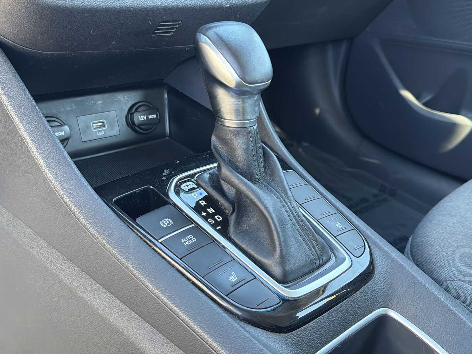 Thumbnail: 2022 Hyundai Ioniq - 23