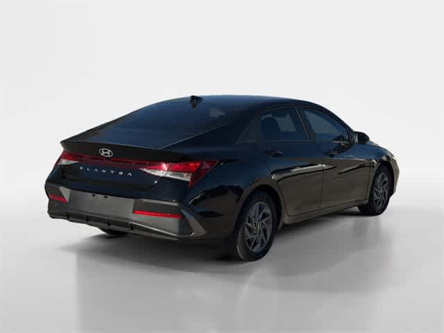 Thumbnail: 2024 Hyundai Elantra - 5