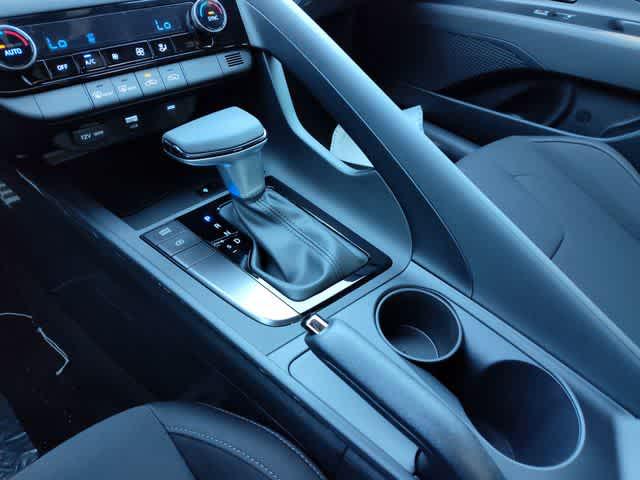 Thumbnail: 2026 Hyundai Elantra - 24