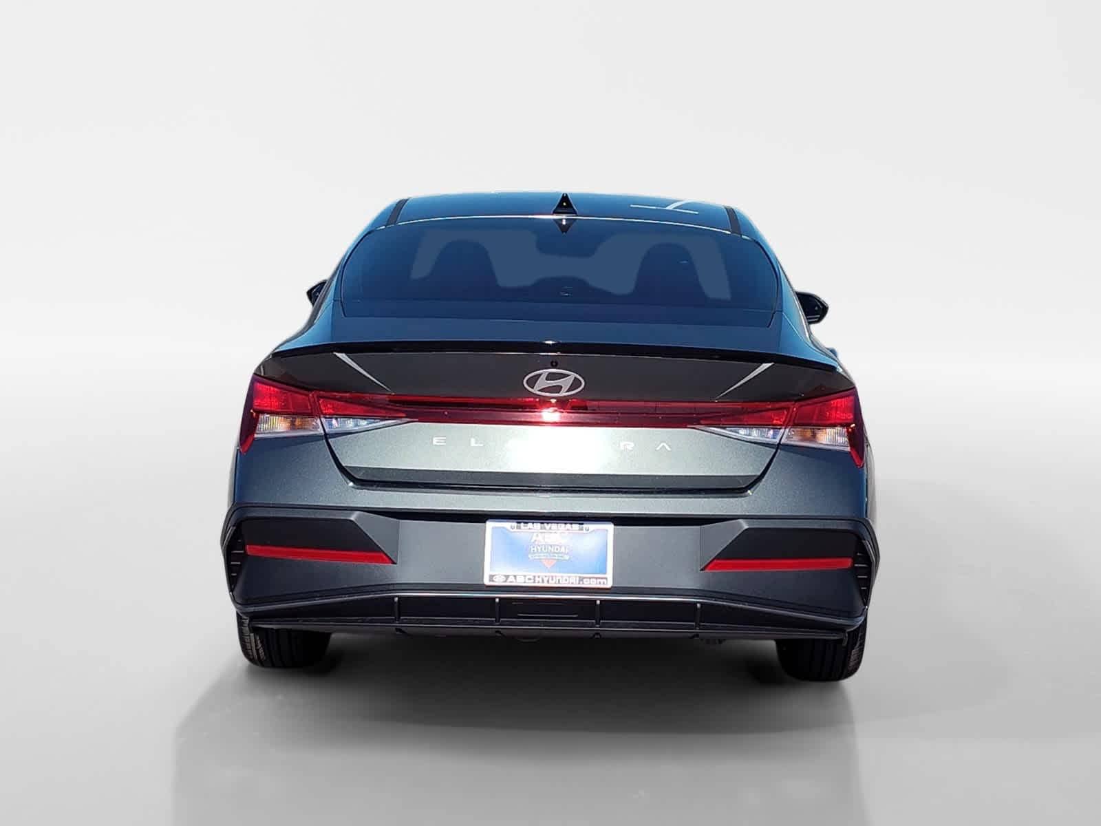 Thumbnail: 2026 Hyundai Elantra - 4
