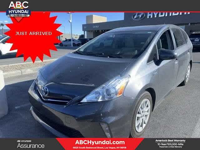 Thumbnail: 2014 Toyota Prius v - 5