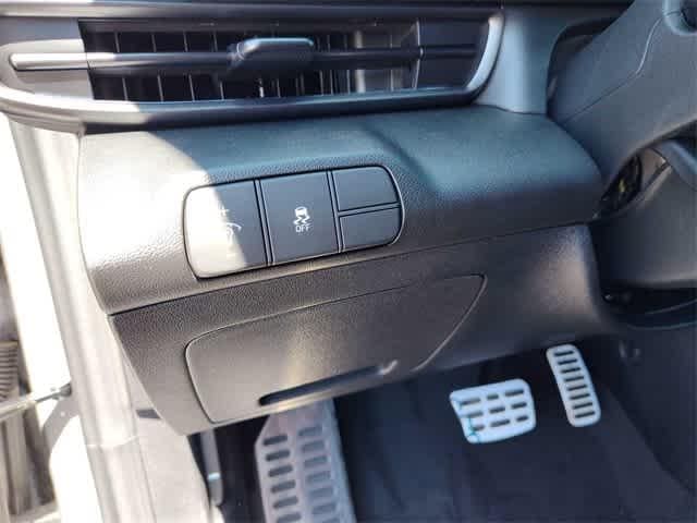 Thumbnail: 2025 Hyundai Elantra - 15