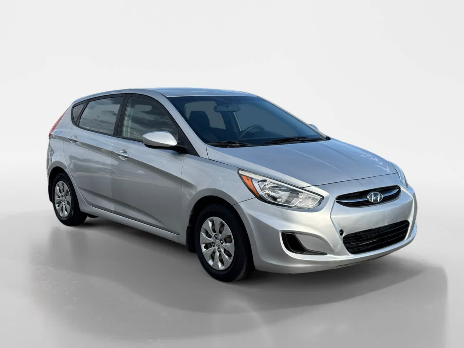 2016 Hyundai Accent SE 8