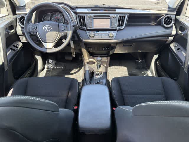 Thumbnail: 2015 Toyota RAV4 - 12