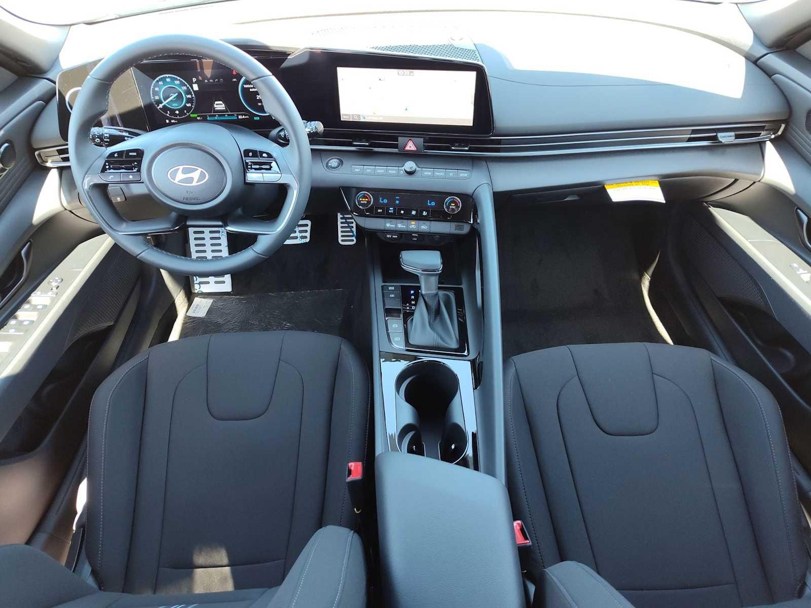 Thumbnail: 2025 Hyundai Elantra - 12