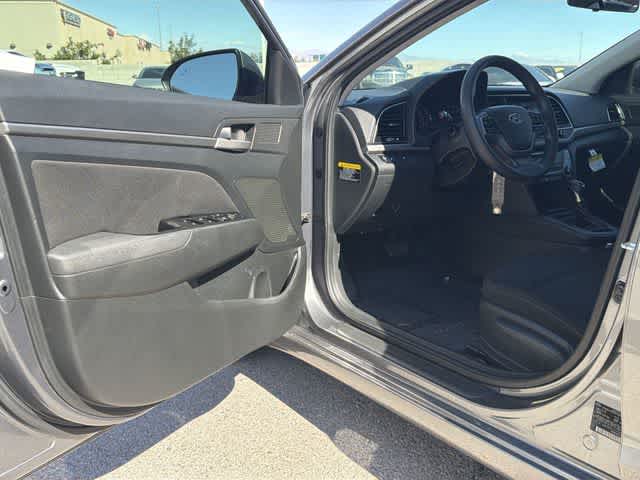 Thumbnail: 2018 Hyundai Elantra - 11