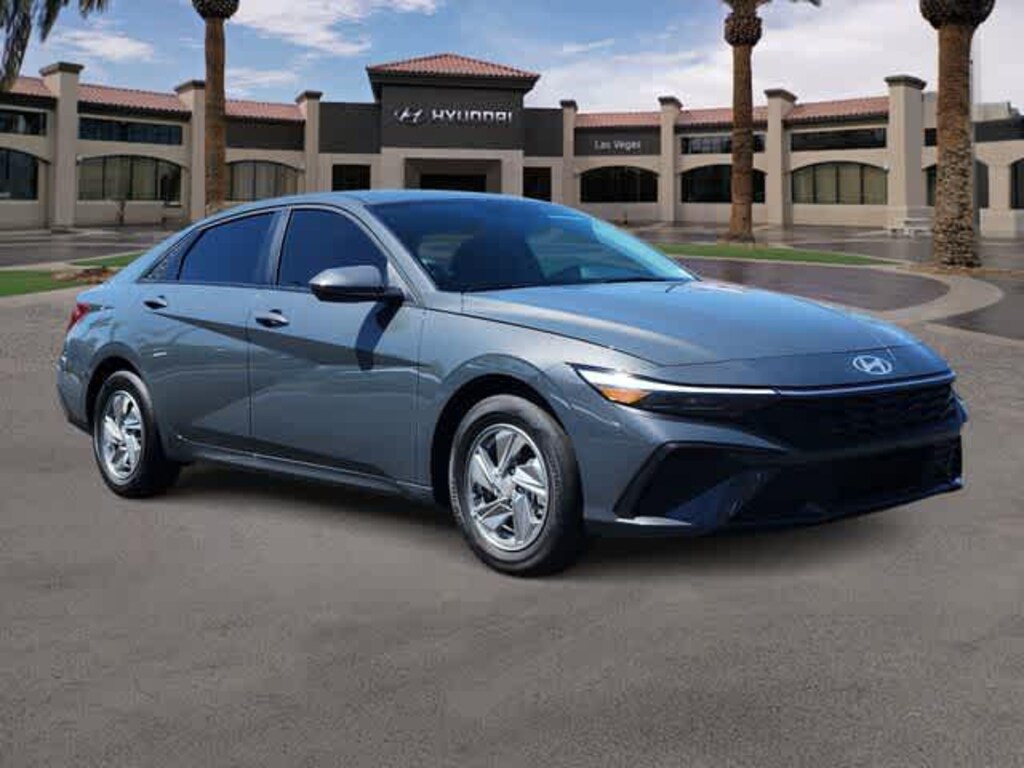 New 2026 Hyundai Elantra SE Sedan