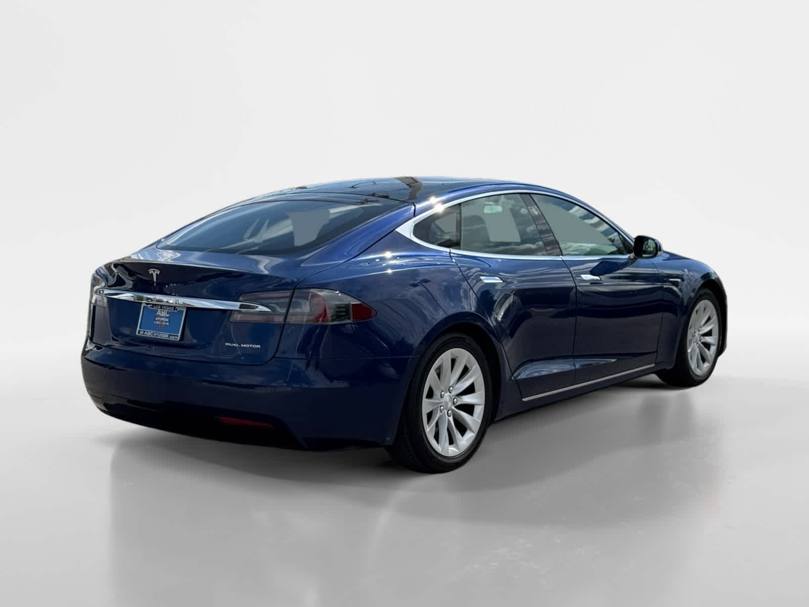 Thumbnail: 2019 Tesla Model S - 5