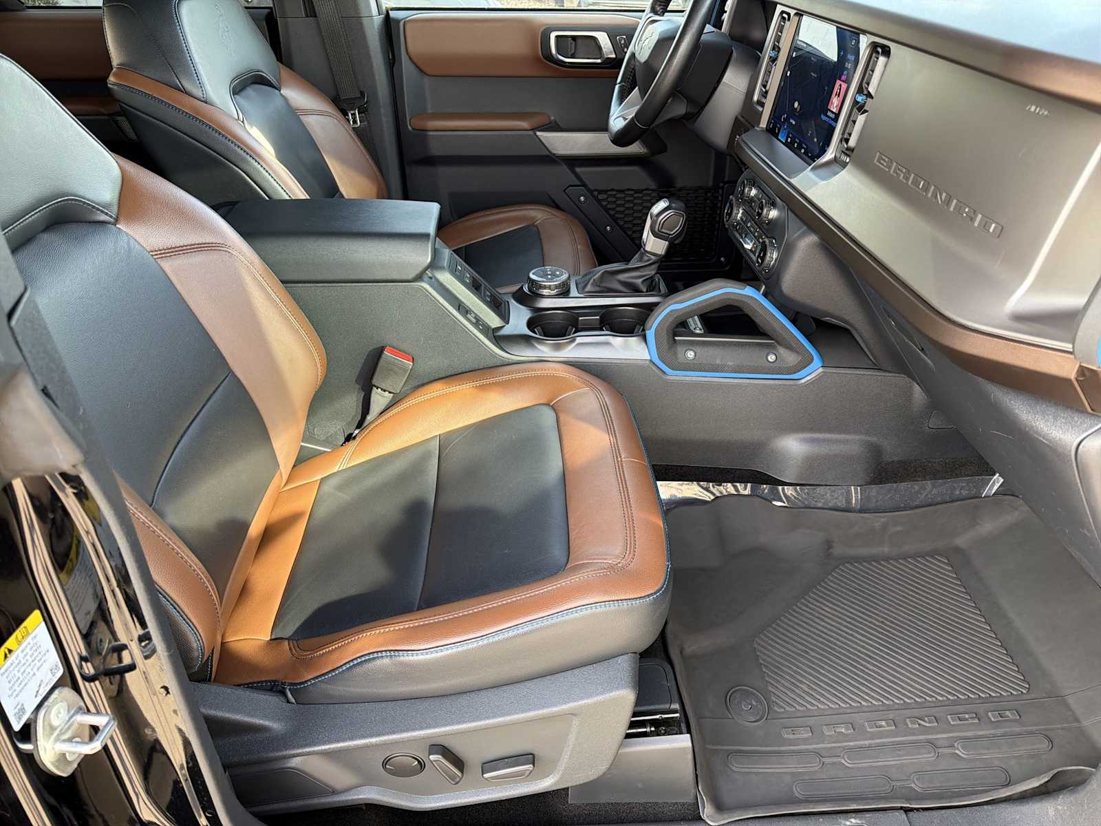 Thumbnail: 2022 Ford Bronco - 22