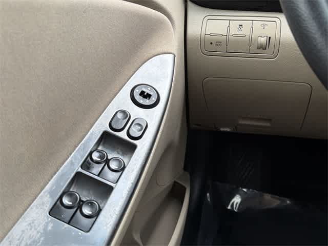 Thumbnail: 2016 Hyundai Accent - 18