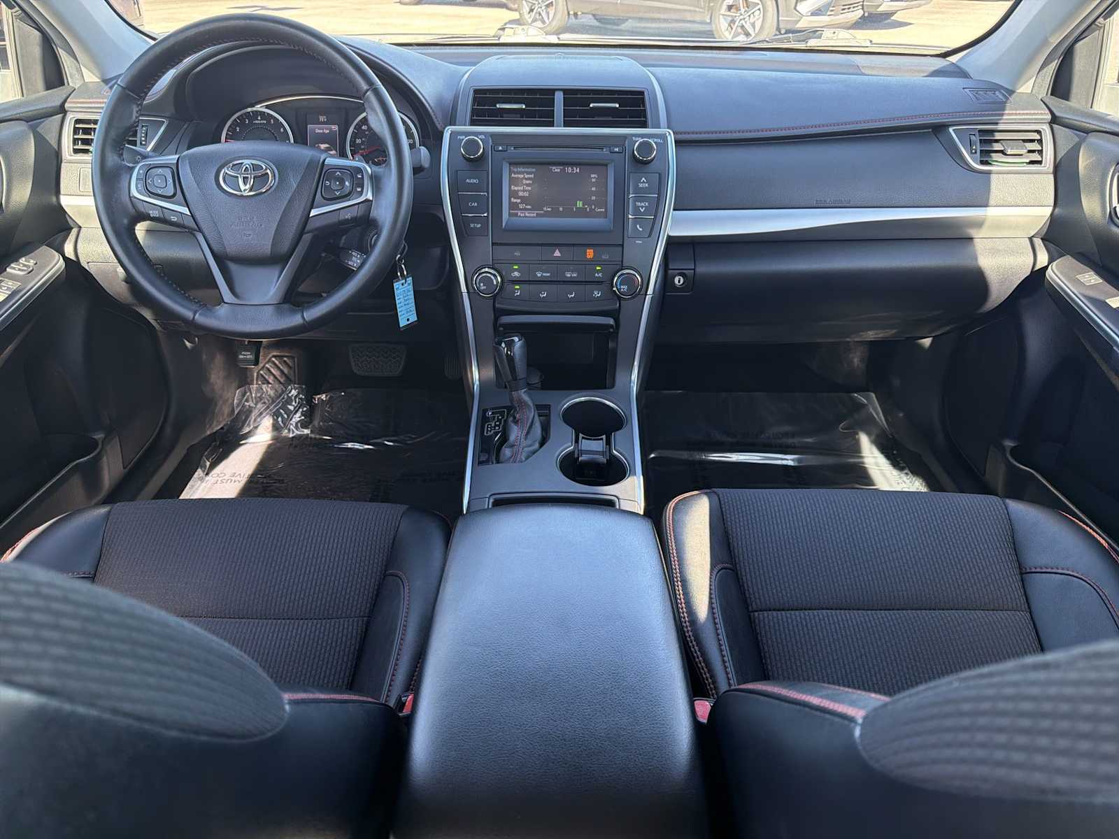 Thumbnail: 2016 Toyota Camry - 12