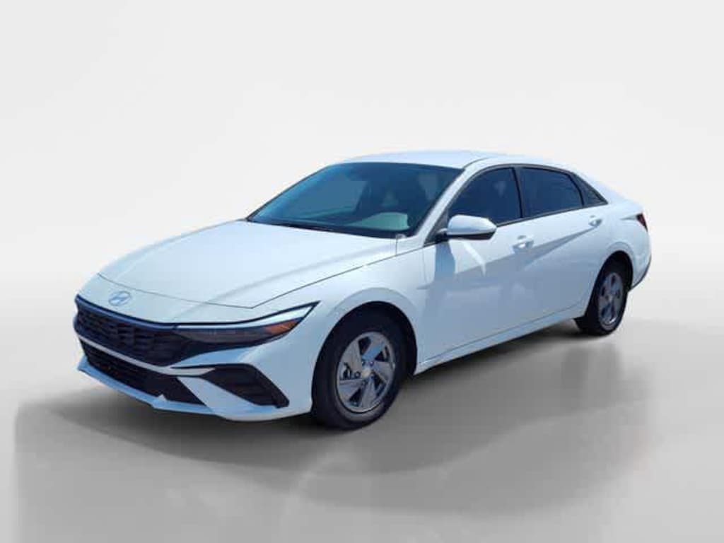 New 2026 Hyundai Elantra SE Sedan