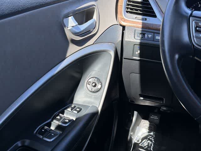 Thumbnail: 2018 Hyundai Santa Fe - 14