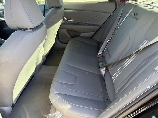 Thumbnail: 2026 Hyundai Elantra - 17