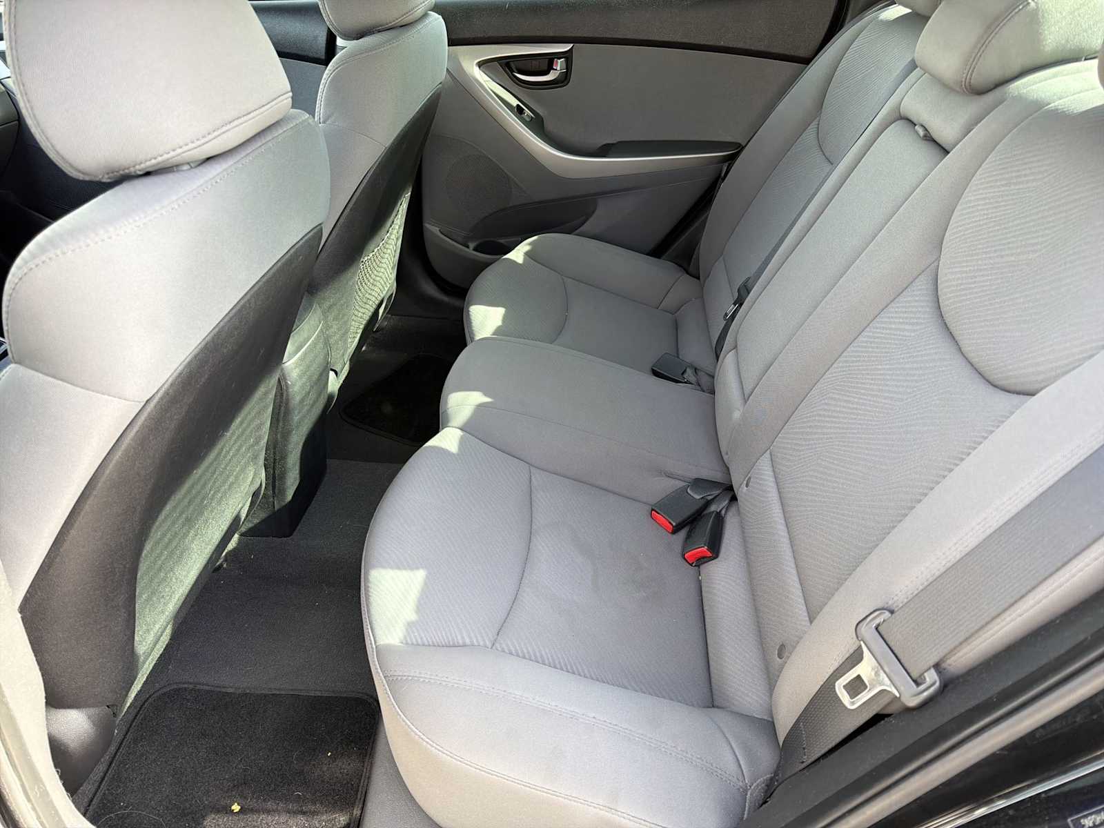 Thumbnail: 2012 Hyundai Elantra - 16