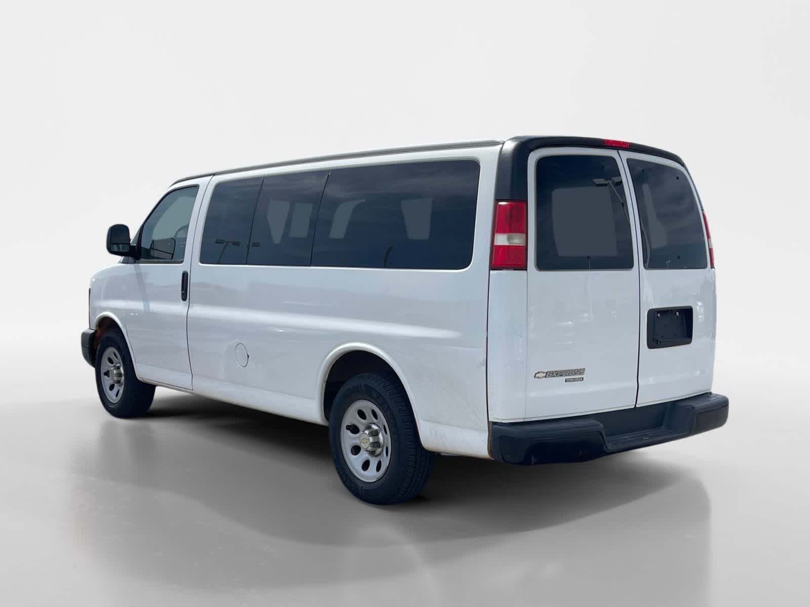 2014 Chevrolet Express 1500 LS 3