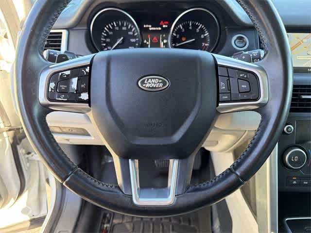 Thumbnail: 2016 Land Rover Discovery Sport - 22