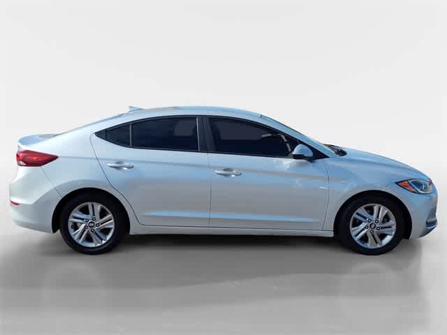 Thumbnail: 2017 Hyundai Elantra - 6