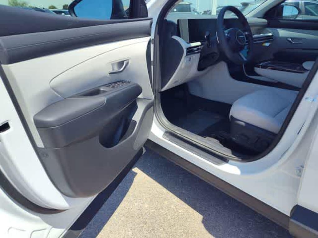 New 2026 Hyundai Tucson Hybrid SEL AWD SUV