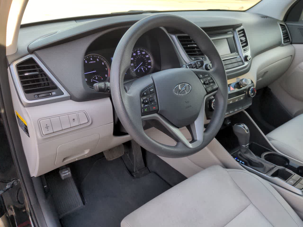 2017 Hyundai Tucson SE 2