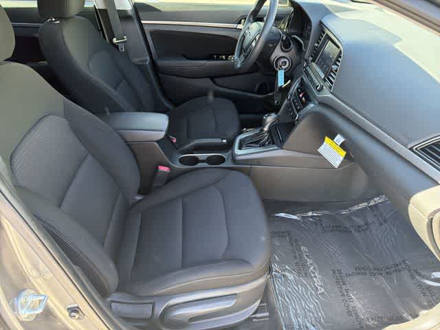 Thumbnail: 2018 Hyundai Elantra - 19