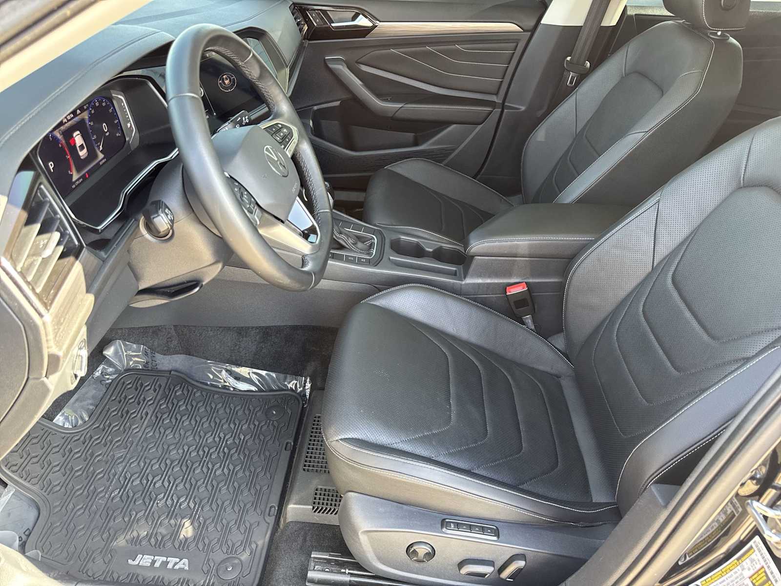 Thumbnail: 2023 Volkswagen Jetta - 13