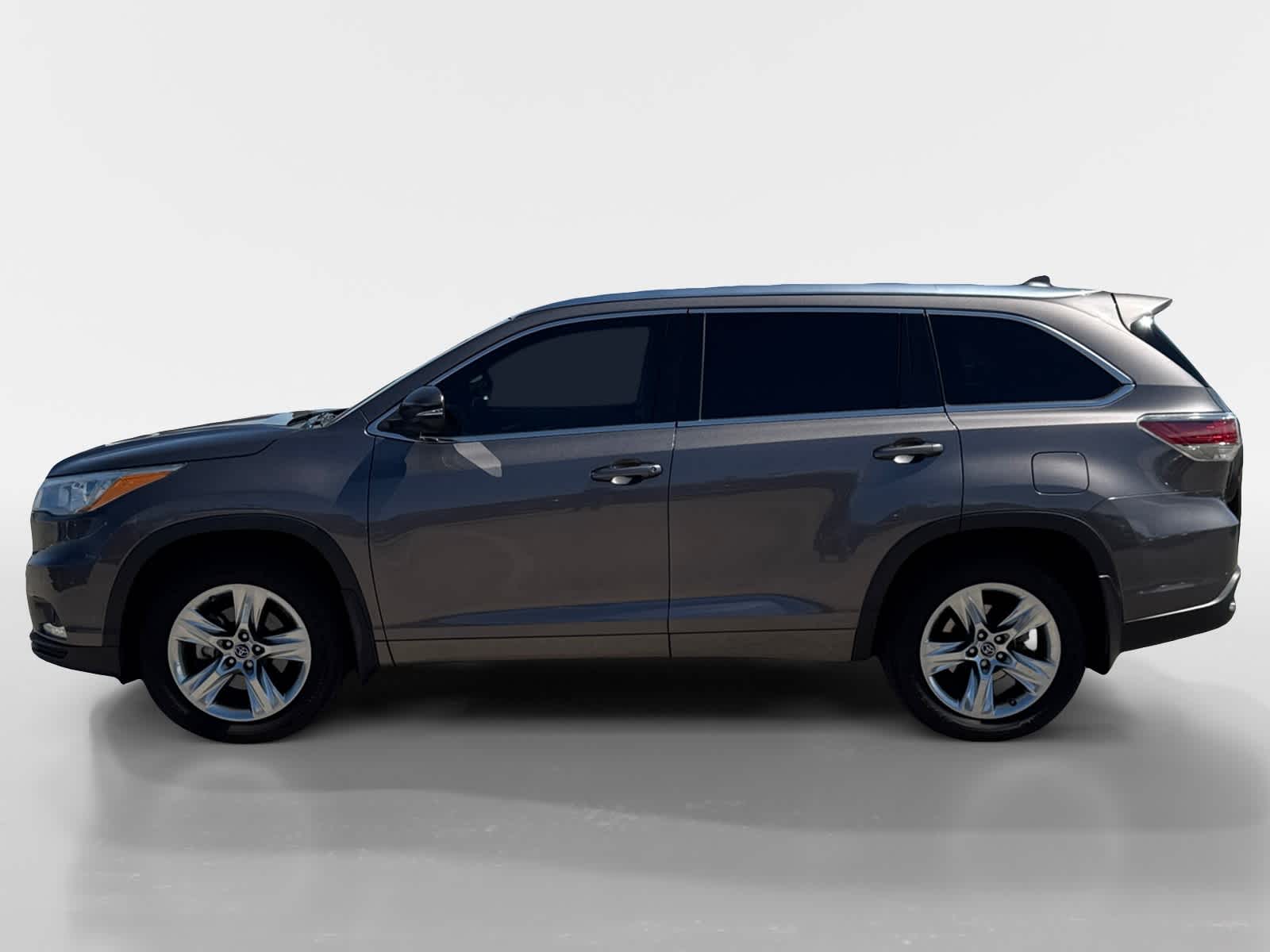 Thumbnail: 2016 Toyota Highlander - 2