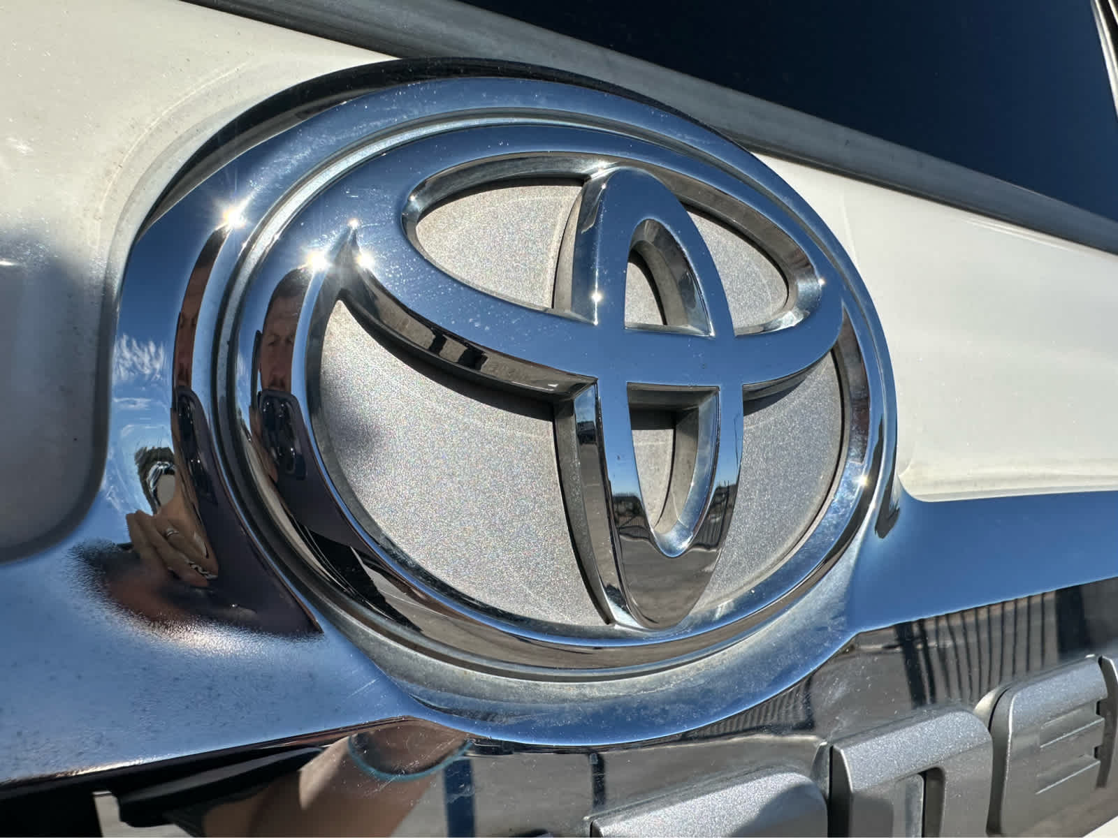 Thumbnail: 2016 Toyota 4Runner - 17